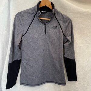 The North Face Women’s 3/4 Zip Pullover Size Small